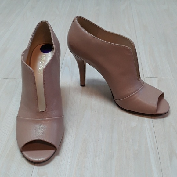Nine West Shoes - Nine West open toes leather heeled shoes neutral
